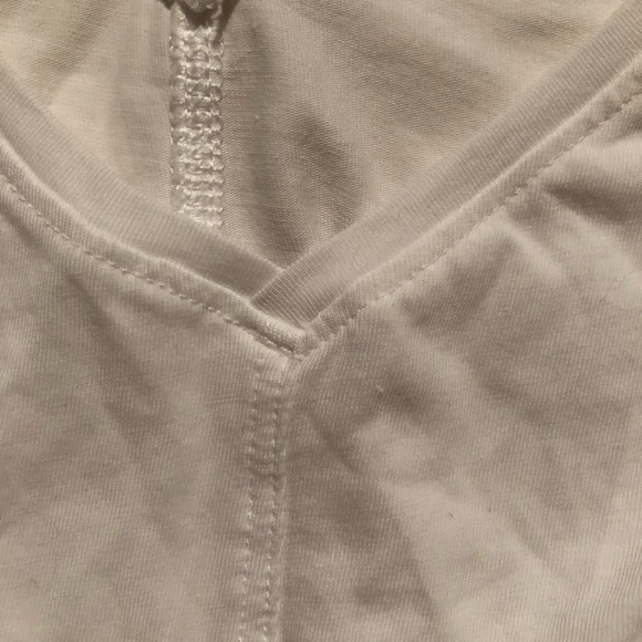 Lululemon ‘muscle’ tank - Picture 6 of 10